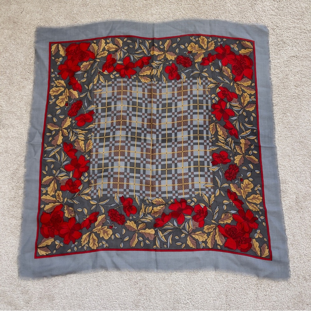 Vintage 1980s The specialty house wool Scarf